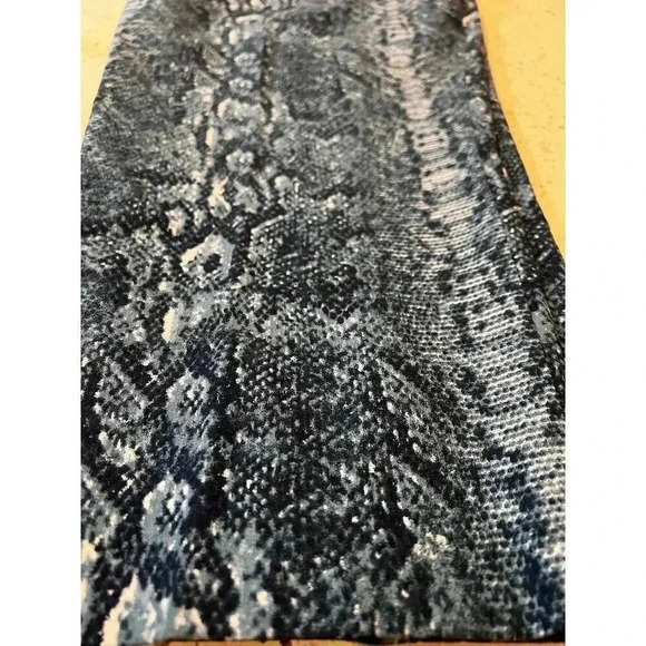 Zac & Rachel capri pants blue snake skin pattern size 16 - Picture 7 of 8